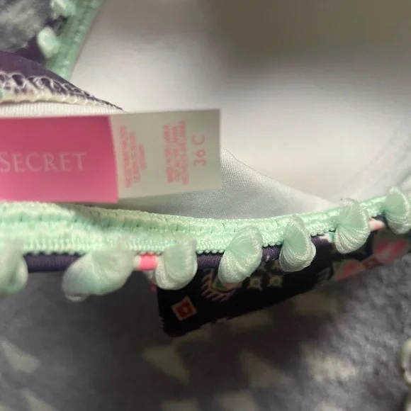 Victoria Secrets Rare Tassel Swimsuit top 36C, bottom M. - Picture 3 of 5